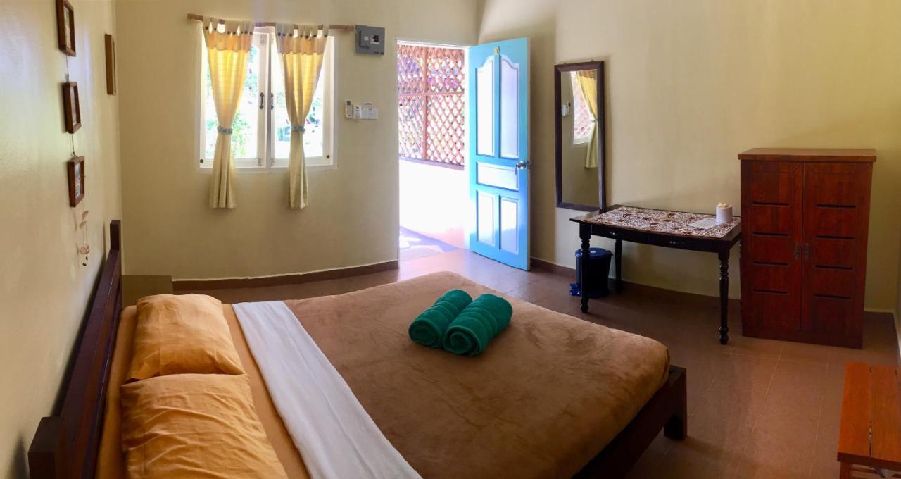 Soluna Guest House Pantai Cenang  Eksteriør billede