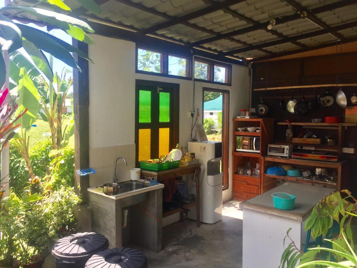 Soluna Guest House Pantai Cenang  Eksteriør billede