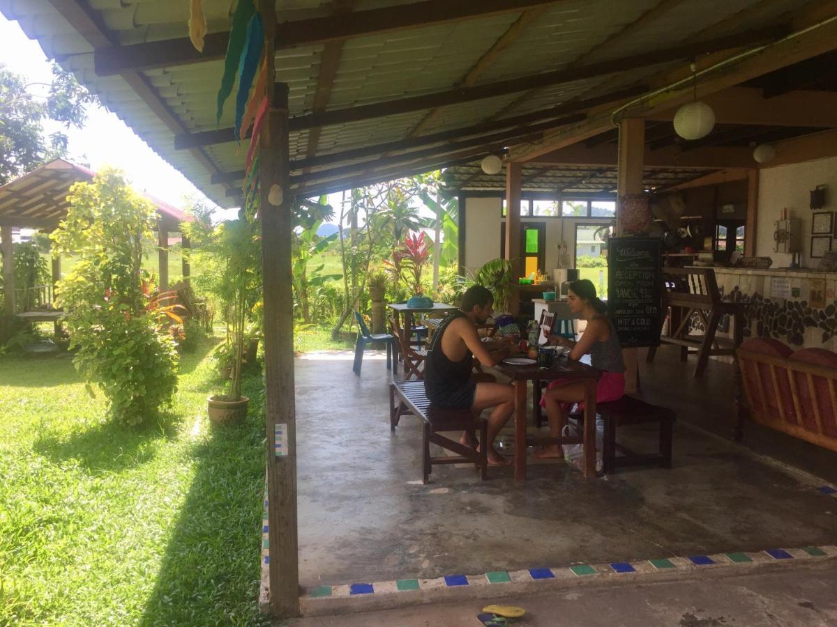 Soluna Guest House Pantai Cenang  Eksteriør billede